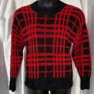 Time and Tru Crewneck Sweater Women’s S (4-6) Fuzzy Red Black Long Sleeve